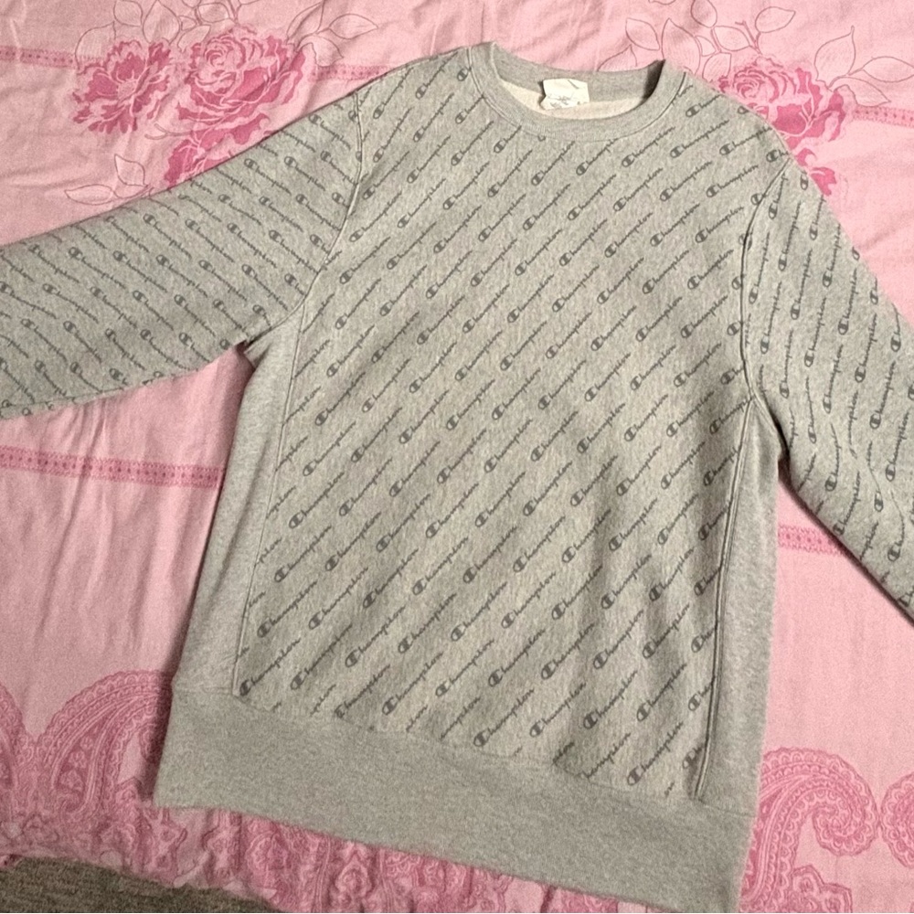 Gray Patterned Sweatshirt
